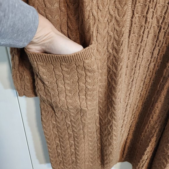 T Tahari Knee Length Brown Cable Knit Cardigan Sweater | Size Med - Picture 5 of 8
